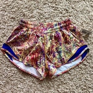 Lululemon - Seawheeze 2019 Hotty Hot Running Short